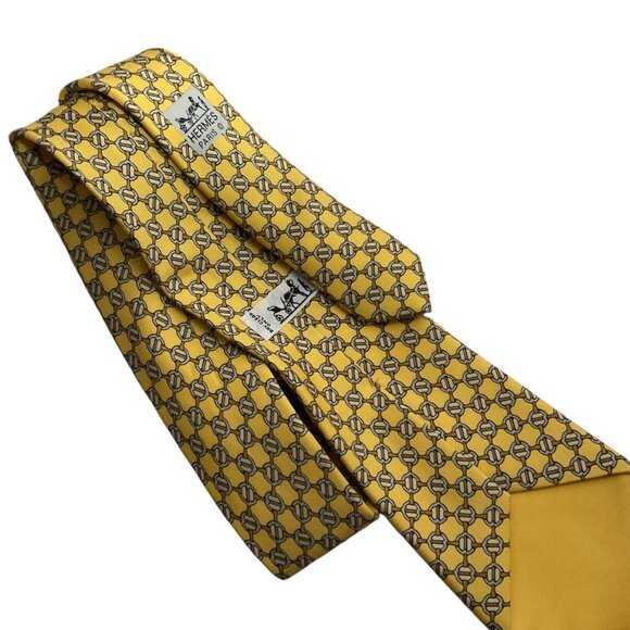 Hermès Yellow Chain Print Silk Tie Made In France Mens Designer Accessory - Picture 2 of 3
